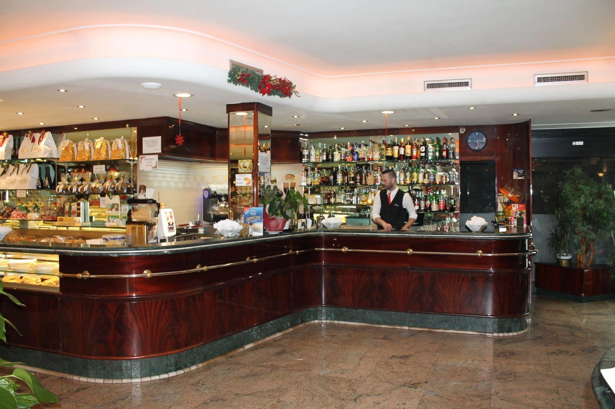 Hotel Vitti روما المظهر الخارجي الصورة